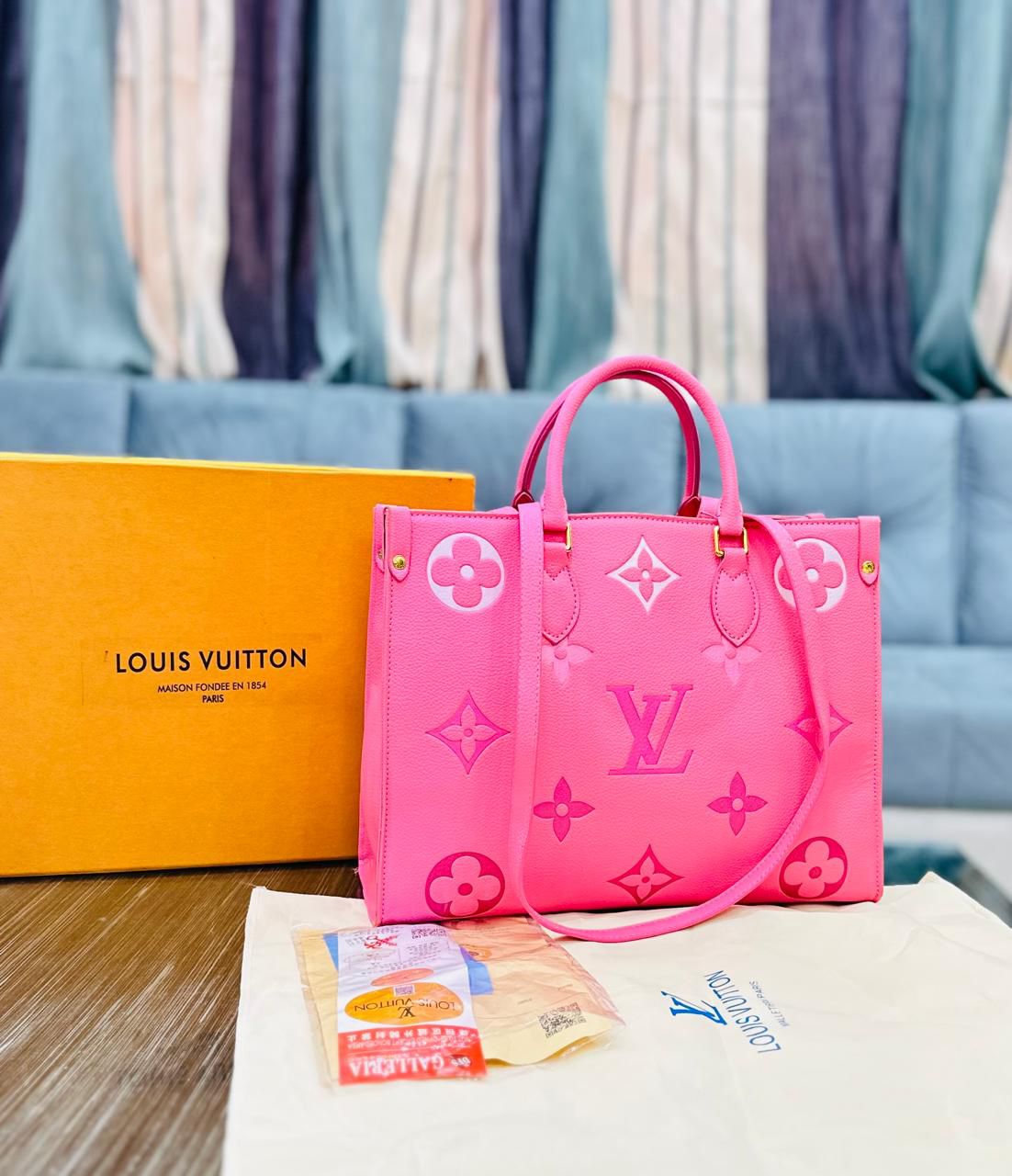 Louis Vuitton Medium Hand Bag